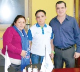 Viaja a Puebla para participar en Olimpiada Nacional Química