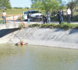 Pescan rancheros a muerto ahogado en el canal Rodhe