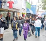 Abarrotan compradores calle peatonal por el final de ‘El Buen Fin’