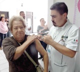 Suspenden aplicación de vacunas en Centro de Salud rector