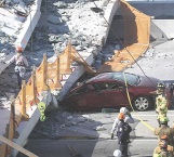 Suman seis muertos en colapso de puente