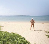 Vivió 29 años solitario y desnudo en isla desierta