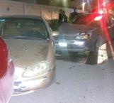 Briago se estrella contra 3 vehículos estacionados