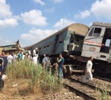 Choque de trenes deja 15 muertos en Egipto