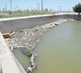 Cinco años sin limpieza satura  sifón del Canal Anzaldúas la basura