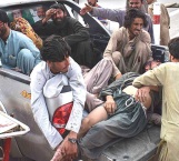 Matan a 128 durante mitin en Pakistán