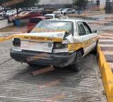 Provoca taxi choque contra microbús en carretera a Monterrey