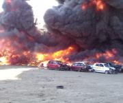 Infernal incendio en mesón federal; más de 100 vehículos calcinados
