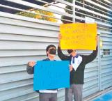 Protestan estudiantes del Cobat