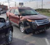 Protagonizan accidente Ford Explorer y una Nissan