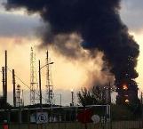 Causa relámpago incendio en Refinería Madero; un muerto