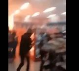 Pura gente del señor Mencho, dicen hombre al incendiar Oxxo (VIDEO)