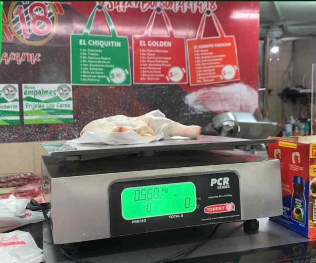 Aumentan carnicerías costo a carne y pollo